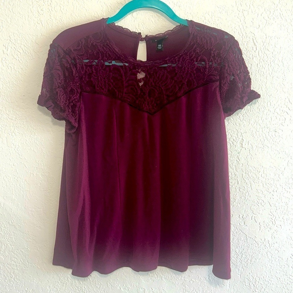 Torrid Deep Plum Lace Yoke Short Sleeve Top Size 00 Purple Knit Blouse